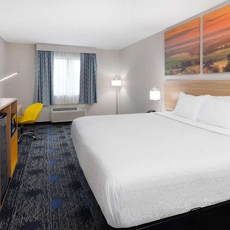 Days Inn By Wyndham Wooster Dış mekan fotoğraf