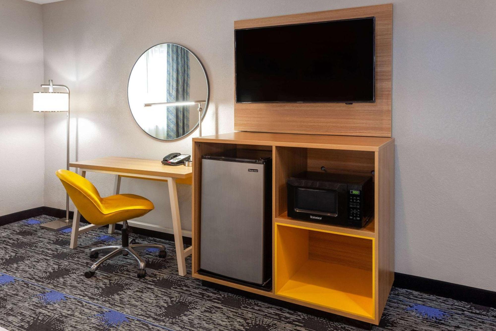 Days Inn By Wyndham Wooster Dış mekan fotoğraf