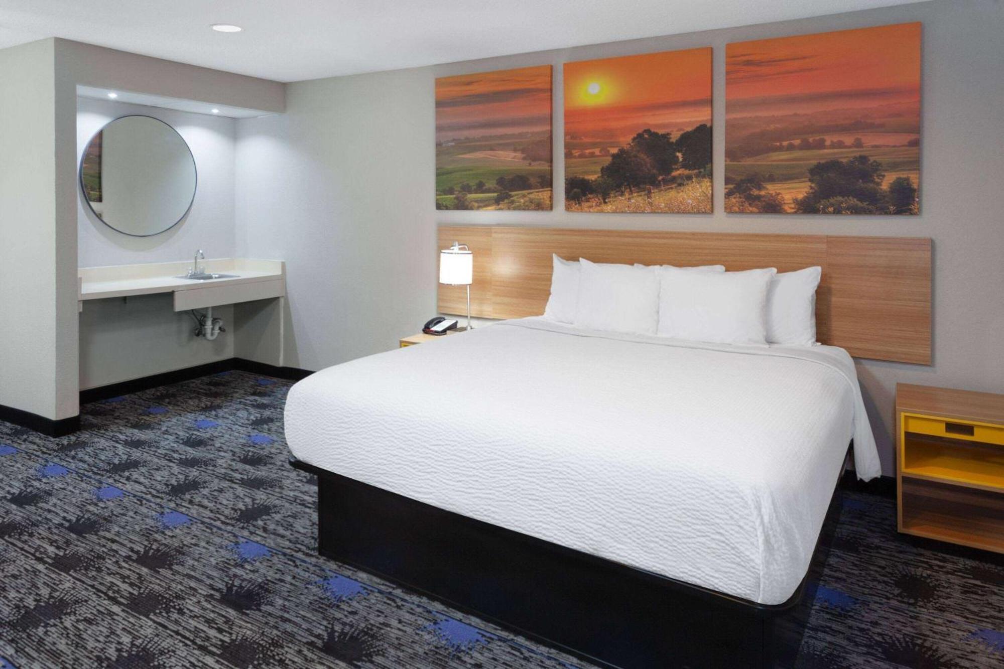 Days Inn By Wyndham Wooster Dış mekan fotoğraf