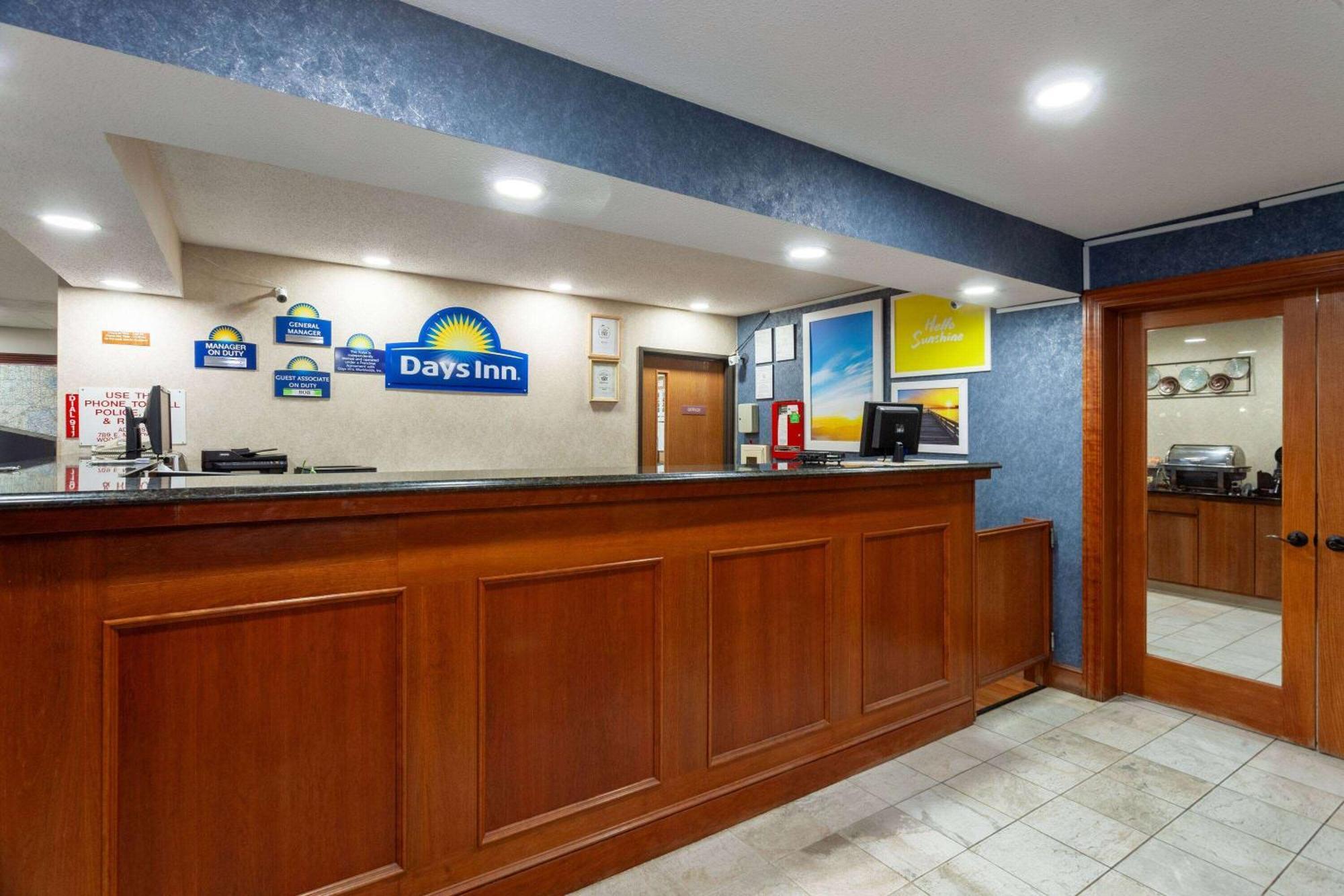 Days Inn By Wyndham Wooster Dış mekan fotoğraf