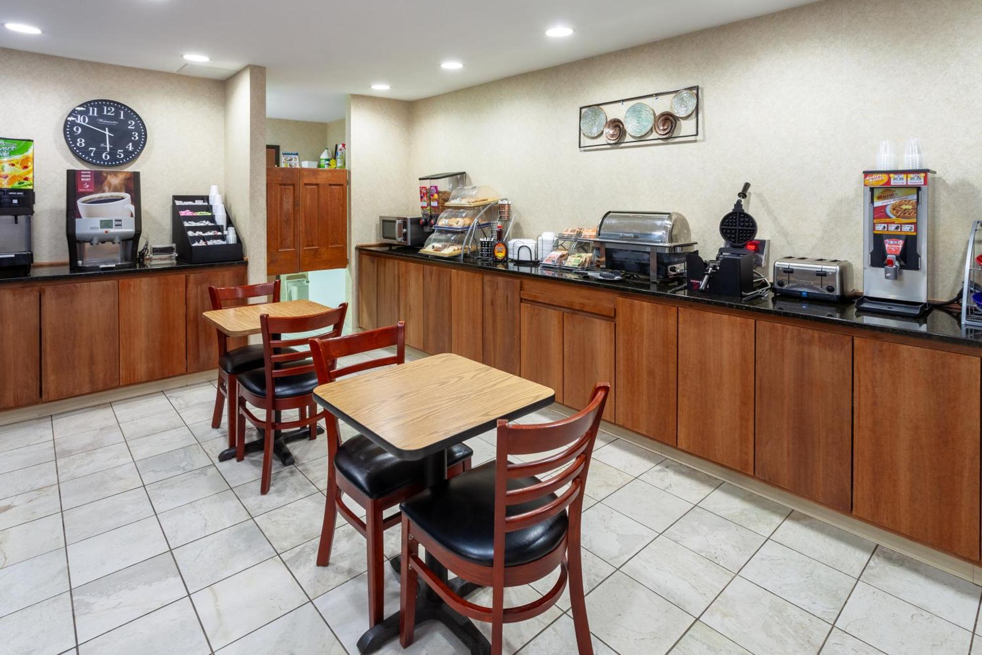 Days Inn By Wyndham Wooster Dış mekan fotoğraf