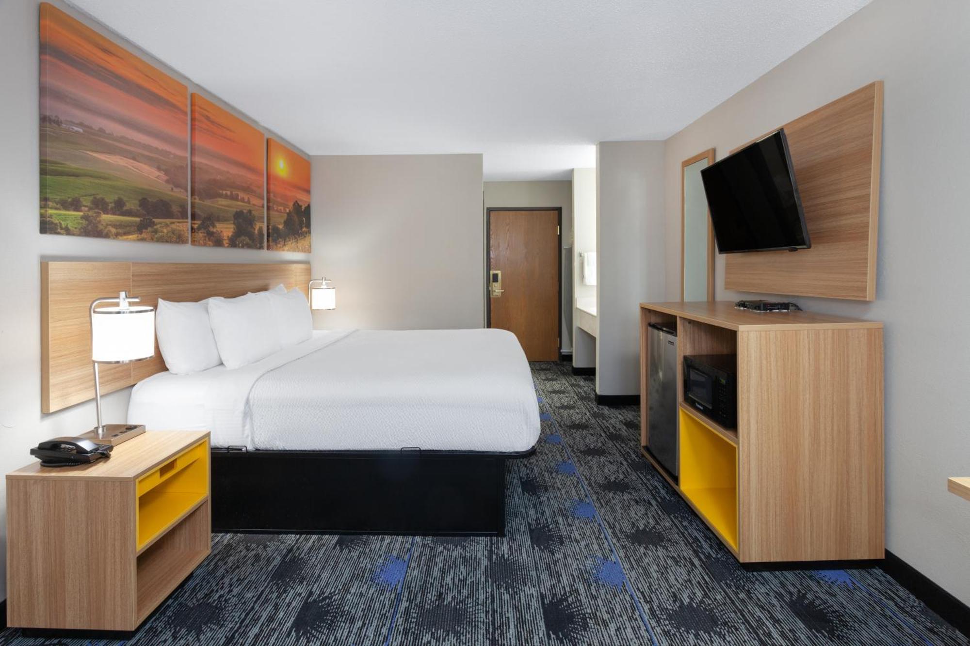 Days Inn By Wyndham Wooster Dış mekan fotoğraf
